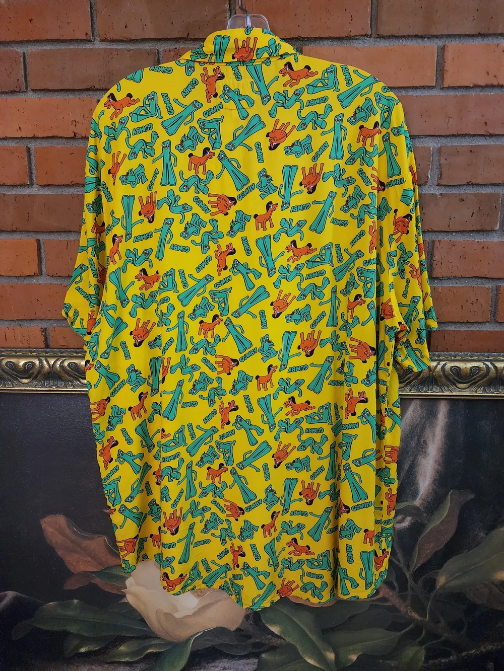 Prena Toy Co Yellow Gumby Print Short-Sleeve Button-Down Shirt XL